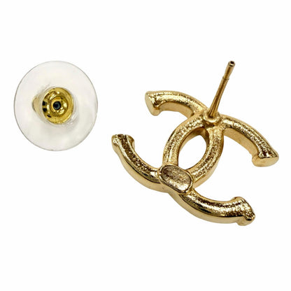 Chanel CC Logo Tweed Carved Earrings for Both Ears Gold — view 6