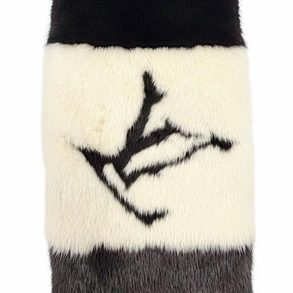 Louis Vuitton Echarpe Gogram Mink LV Logo Back Monogram Tippet Shawl Black — view 5