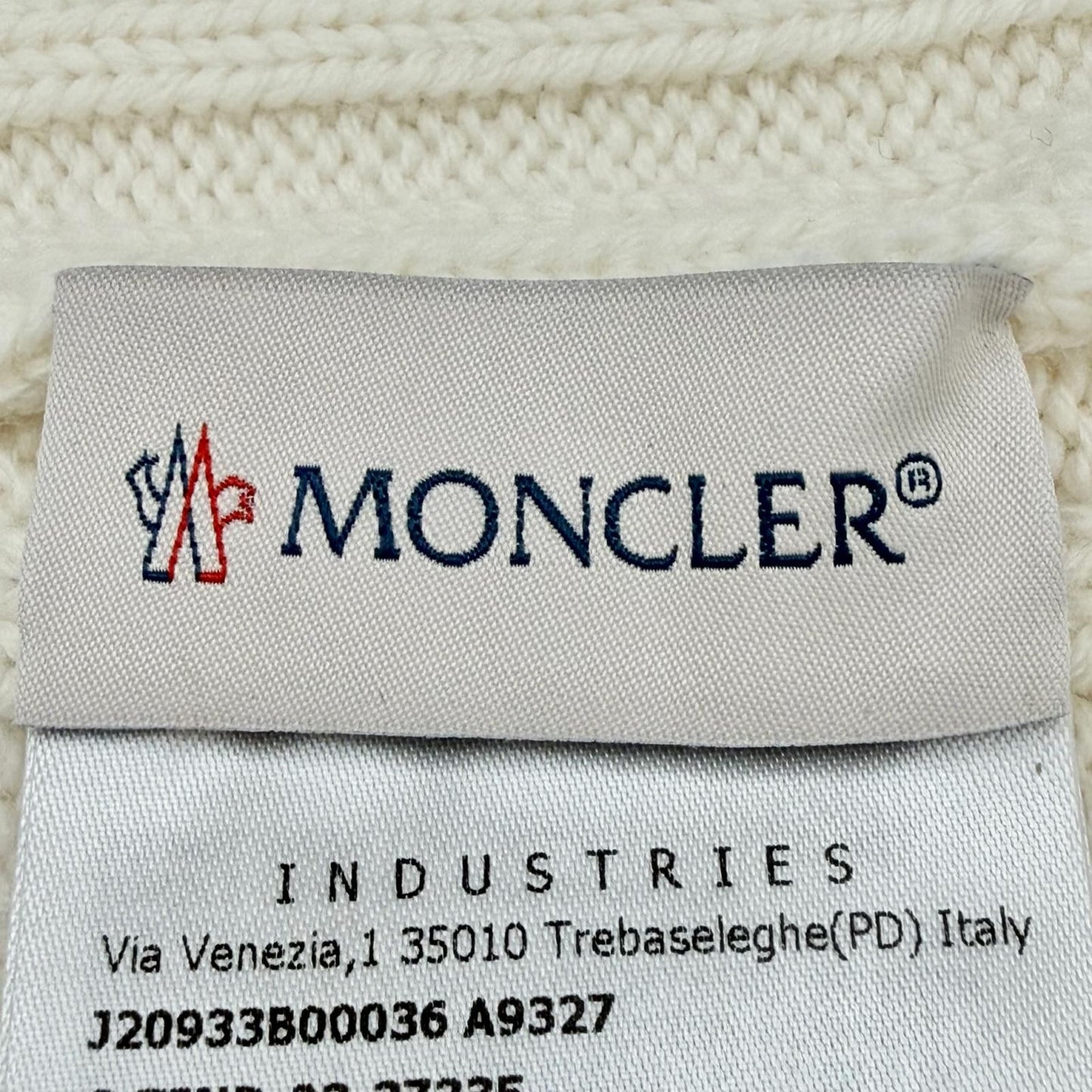Moncler Wool Beanie with Logo Patch Knit Cap Ivory Uni — view 9