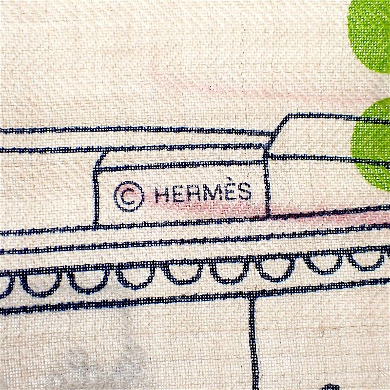 Hermes Rectangle Colliers de Chiens Imprimeur Fou 02 Scarf Silk Cashmere Ivory — view 6
