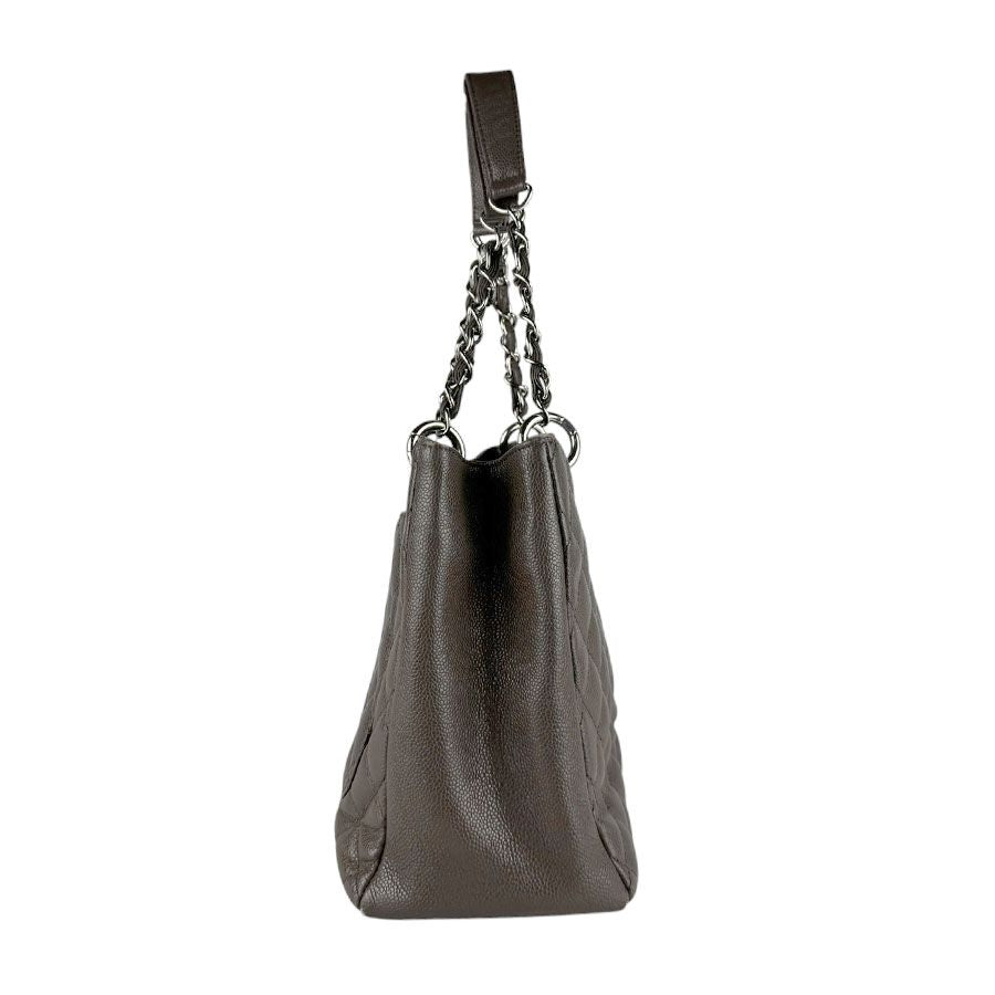Chanel Shoulder Bag Grand Shopping Tote GST — view 2