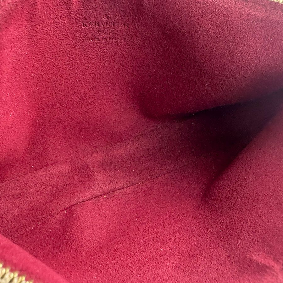 Louis Vuitton Handbag Pochette — view 5