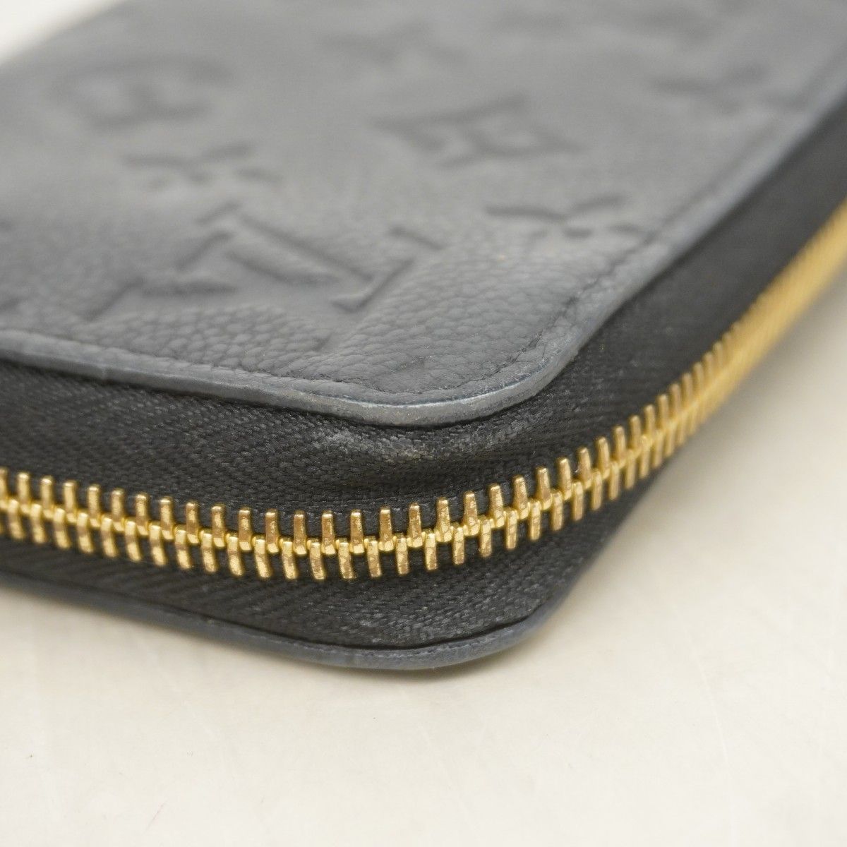 Louis Vuitton Wallet Monogram Empreinte Zippy Noir — view 5