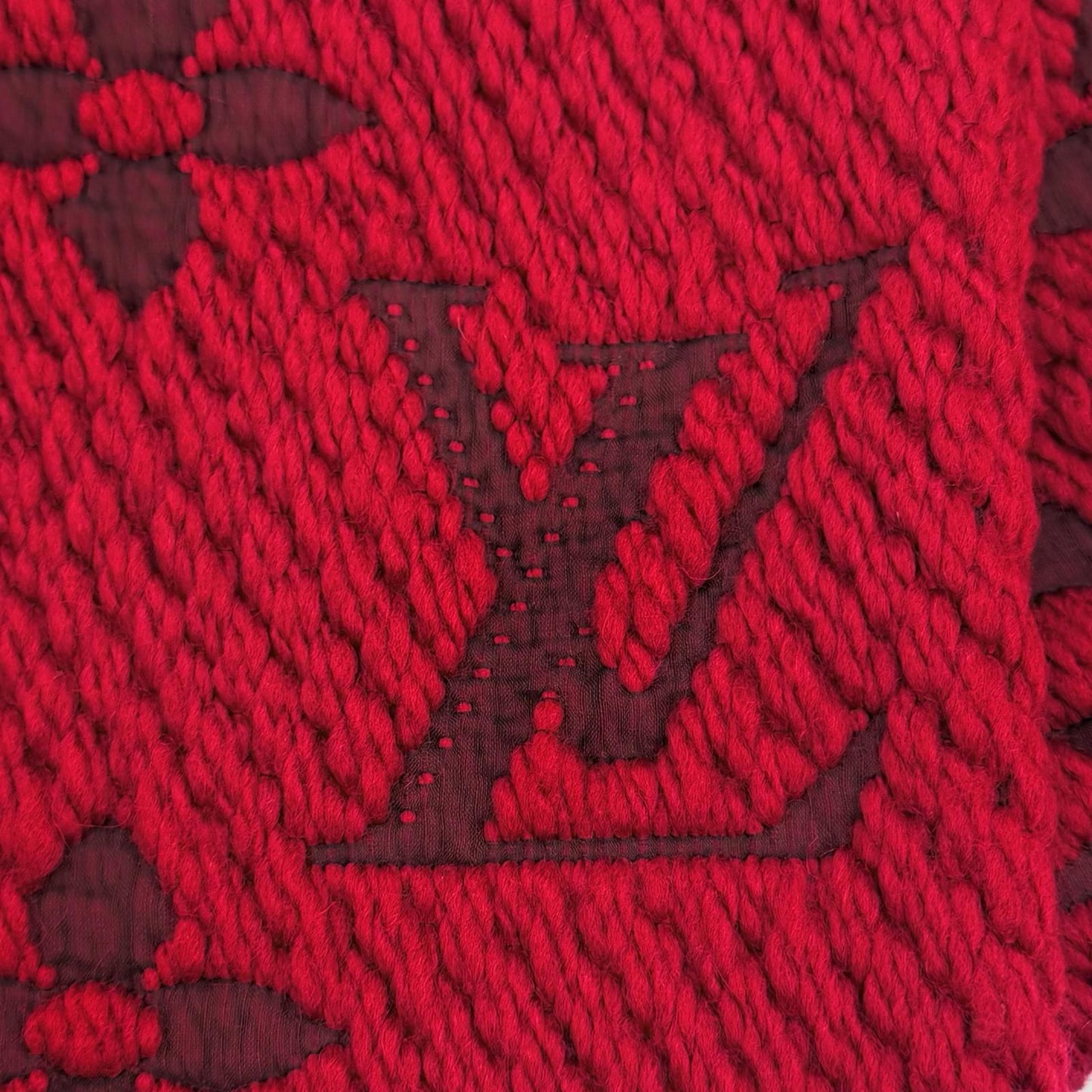 Louis Vuitton Echarpe Logo Mania Wool Silk Blend Ruby Scarf with Fringe — view 5