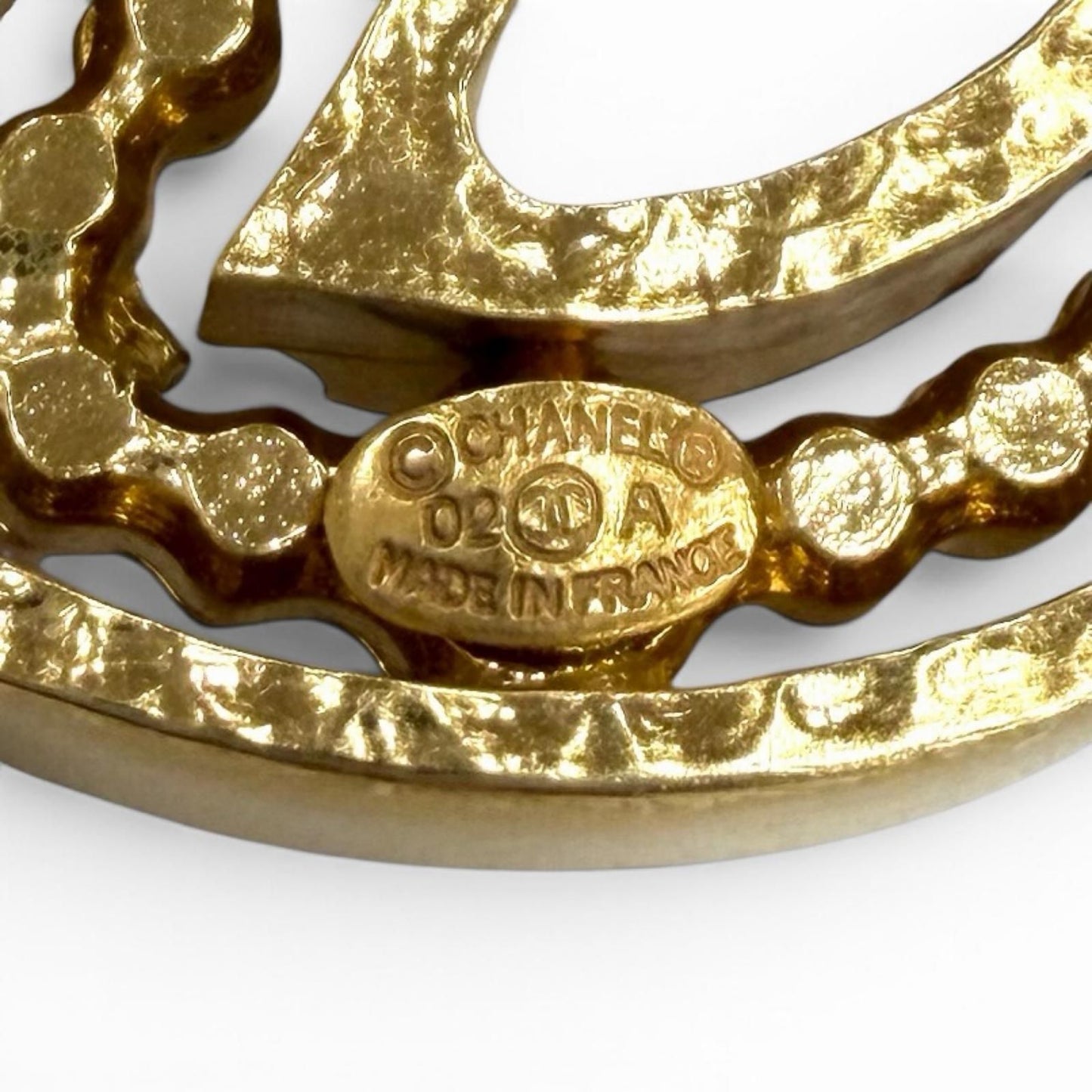 Chanel Vintage CC Logo Brooch — view 5