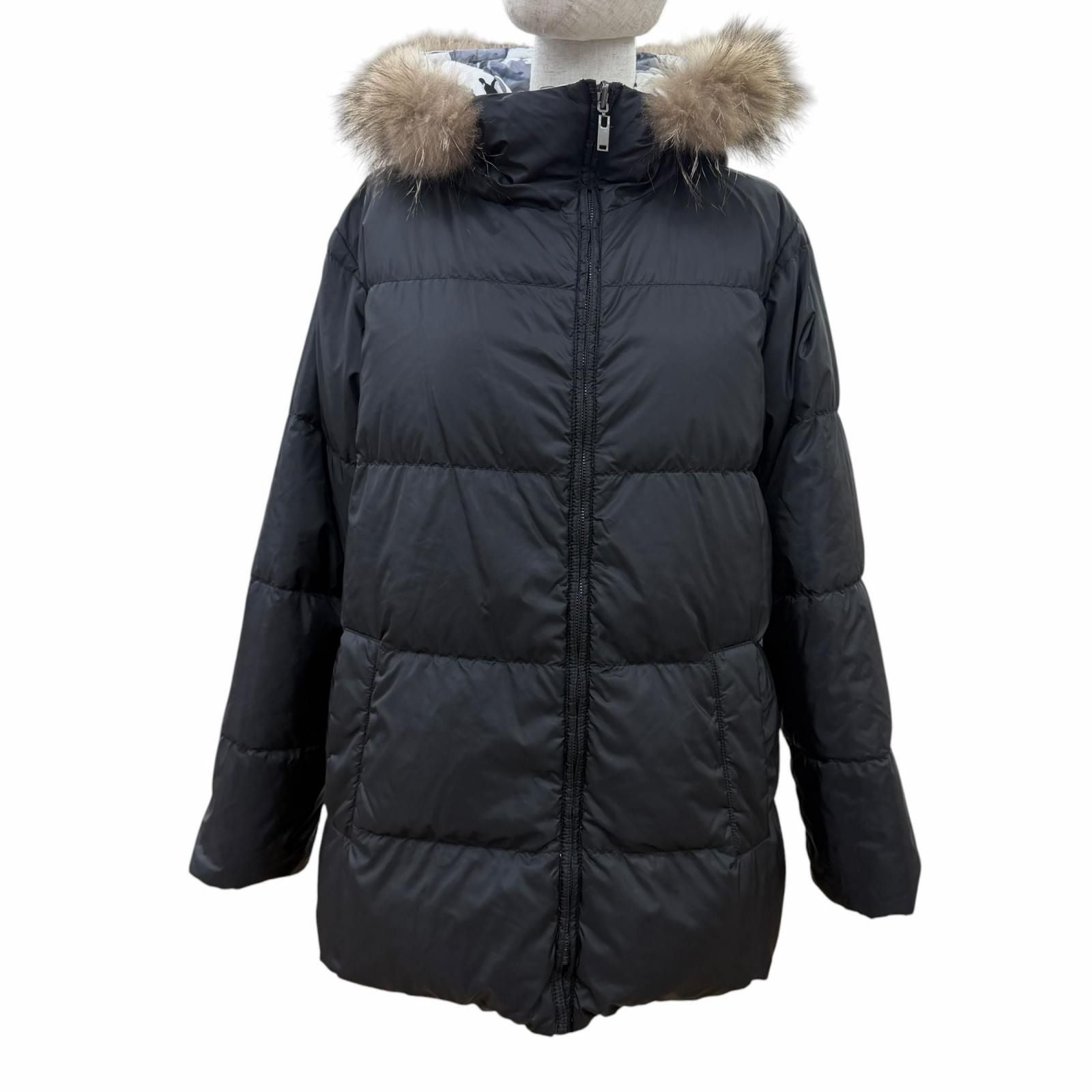 Max Mara Week End Line Weekend Reversible Down Coat Black Gray All Over