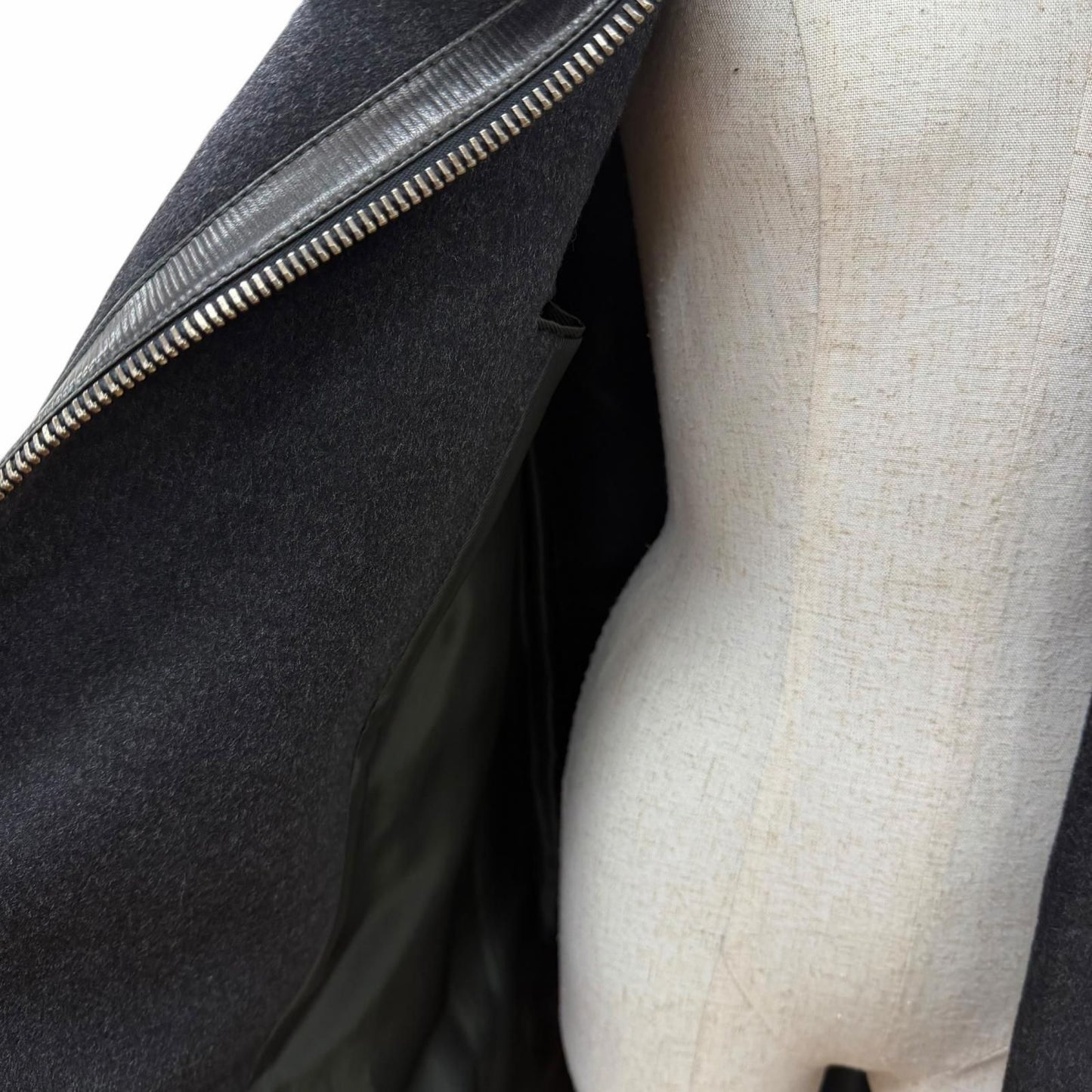 Gucci 657 Era Leather Zip UP Long Length Coat Dark Gray 42 Garment — view 5