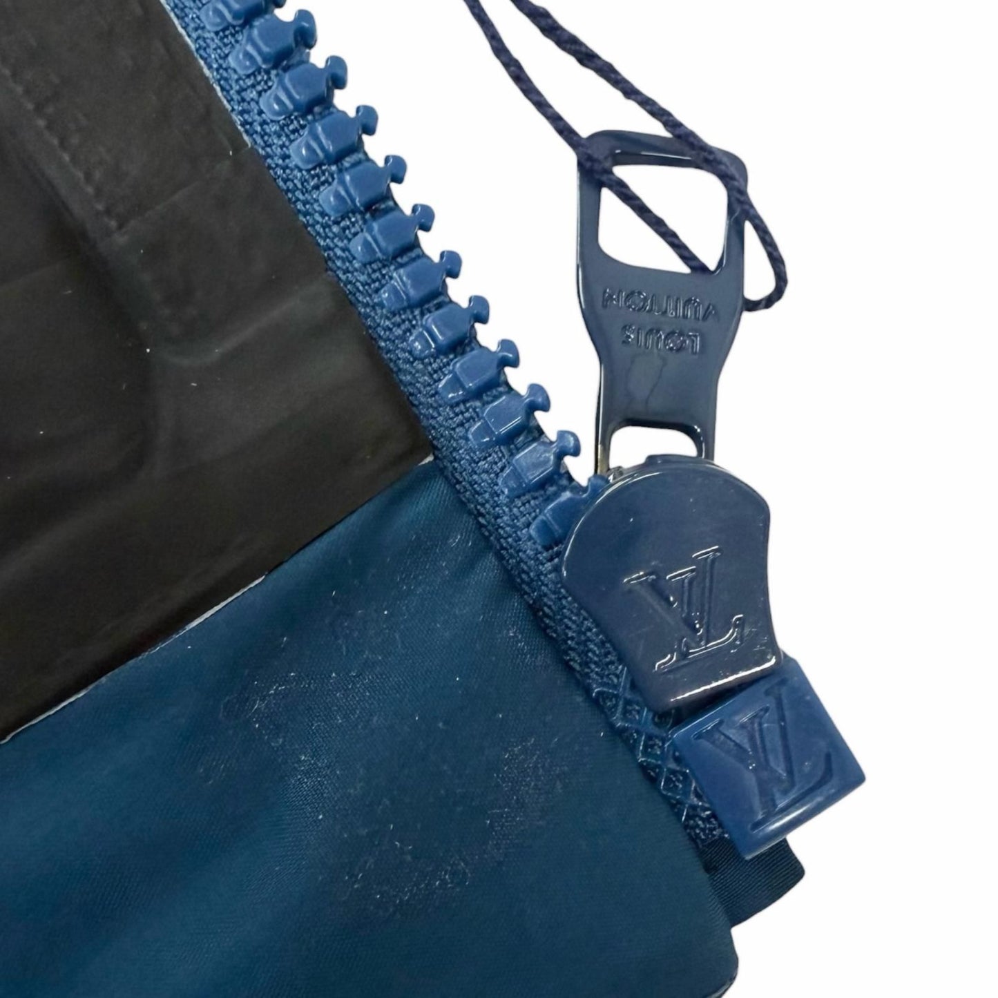 Louis Vuitton Back LV Logo Hooded Mountain Hoodie Blue 50 — view 7