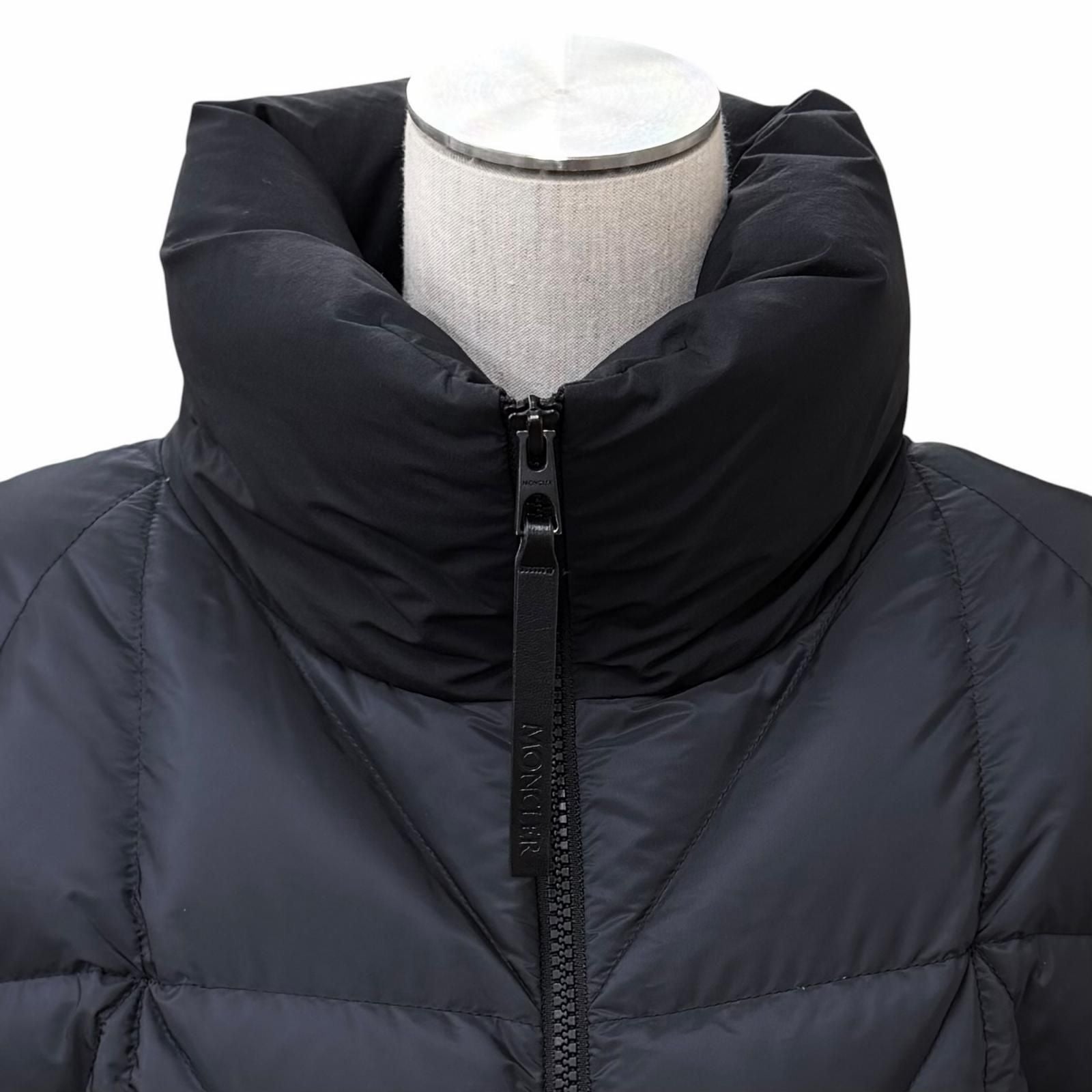 Moncler Cerise Logo Patch Stand Color Zip Up Coat Black 4 — view 4
