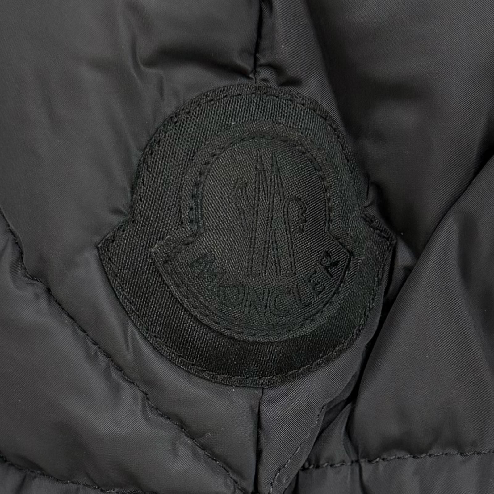 Moncler Cerise Logo Patch Stand Color Zip Up Coat Black 4 — view 6