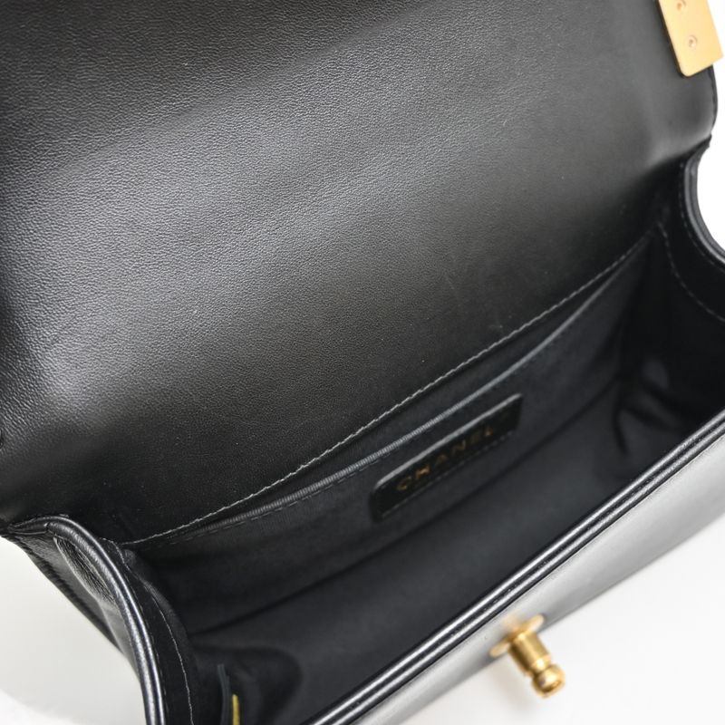 Chanel Shoulder Bag Black — view 6