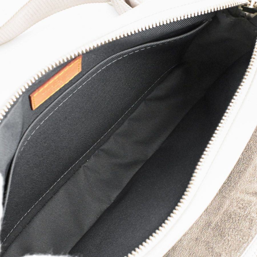 Louis Vuitton Shoulder Bag Trio Messenger — view 4