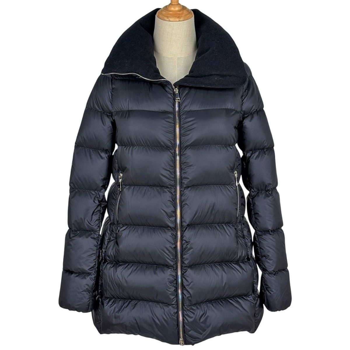 Moncler Torcyn Down Jacket Black
