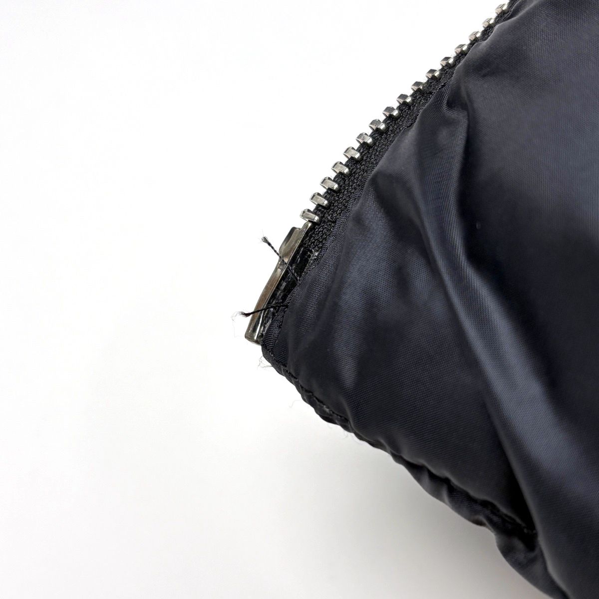 Moncler Torcyn Down Jacket Black — view 4