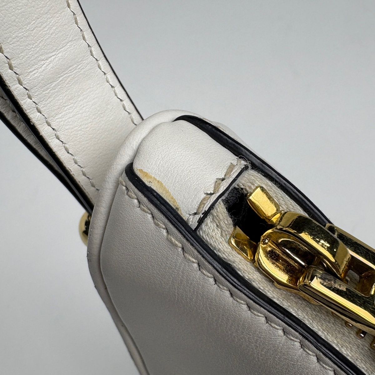 Prada Shoulder Bag Leather White — view 5