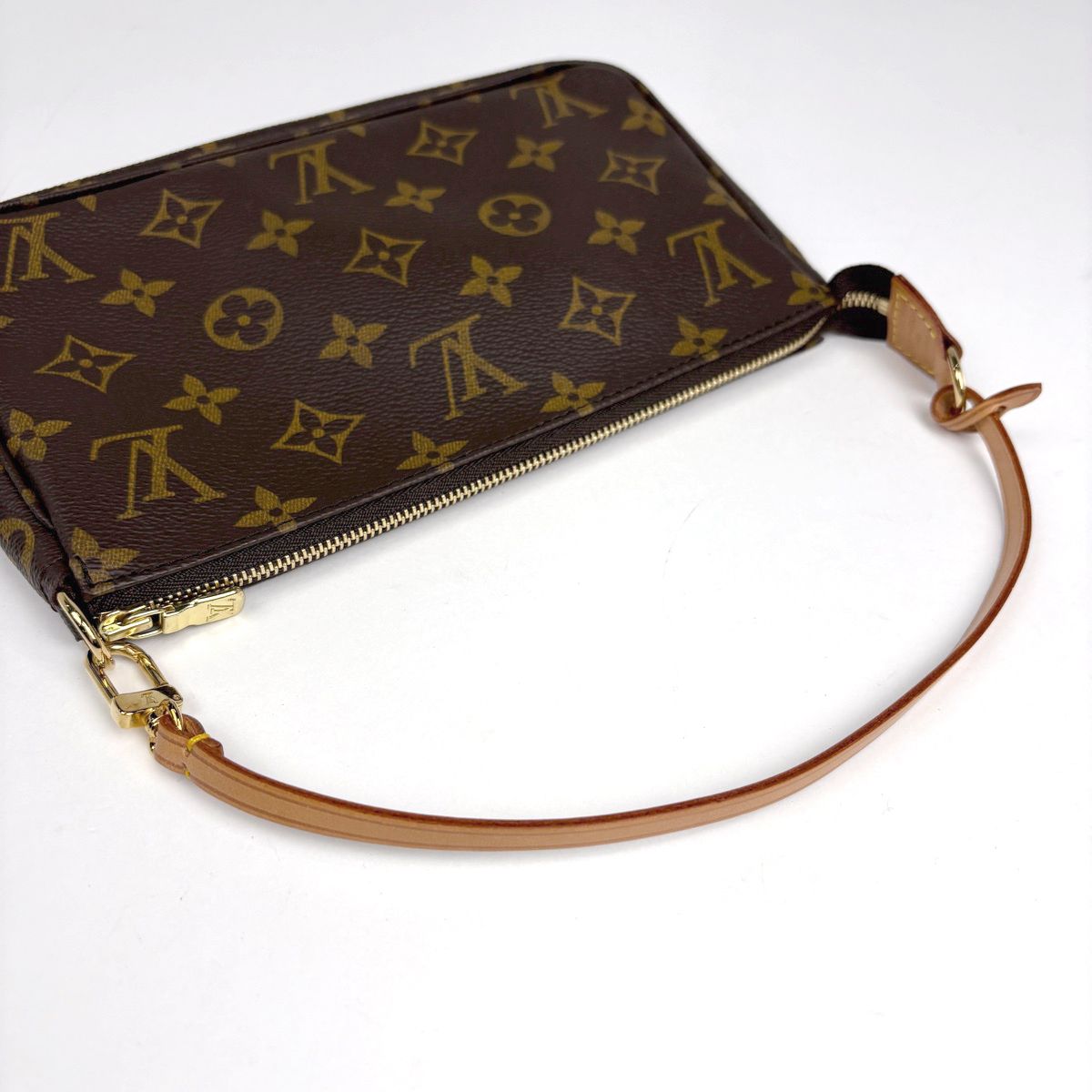 Louis Vuitton Pochette Makeup Cosmetics Pouch Monogram Brown — view 5