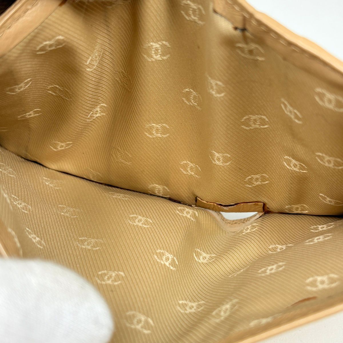 Chanel Coco Button Trifold Wallet CC Logo Hook Leather Beige — view 6