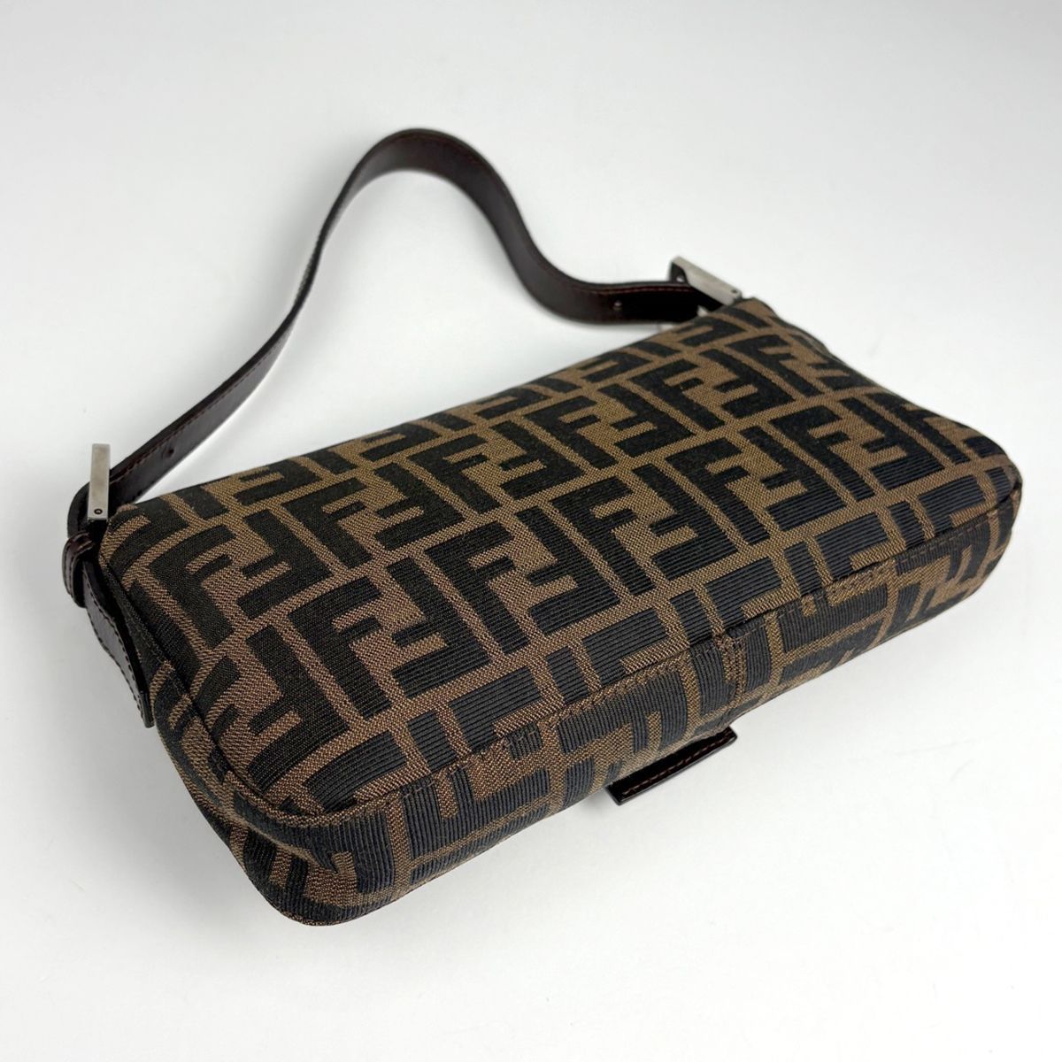 Fendi Zucca Pattern Mamma Baguette Shoulder Bag Canvas Brown — view 2