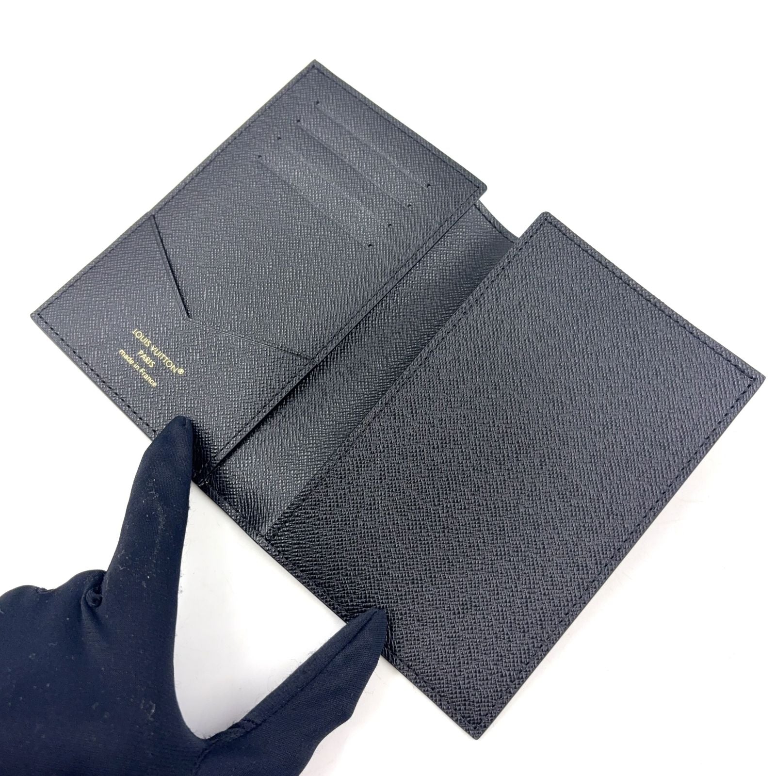 Louis Vuitton Couverture Passport Monogram Reverse Leather Black Light Brown — view 3