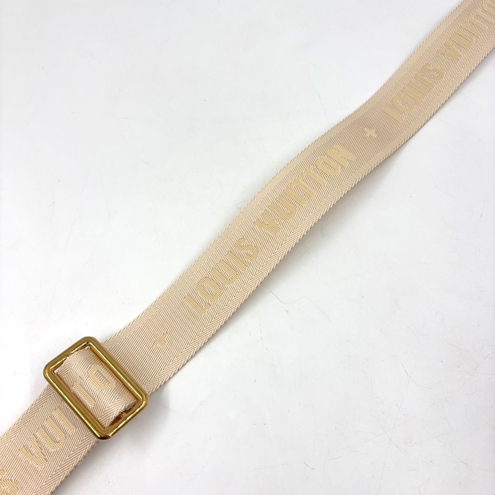 Louis Vuitton LV On The Go Coin Case Canvas Ivory Shoulder Strap Gold — view 4