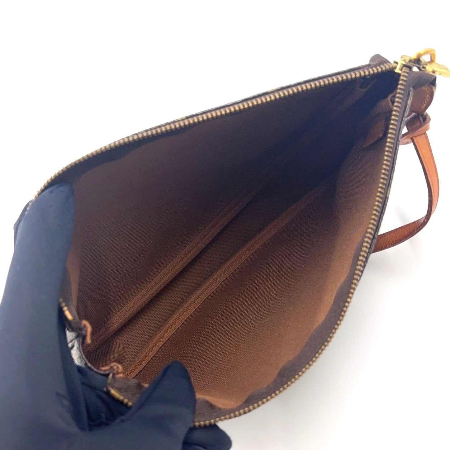 Louis Vuitton Pochette Monogram Leather Brown Handbag Gold — view 3