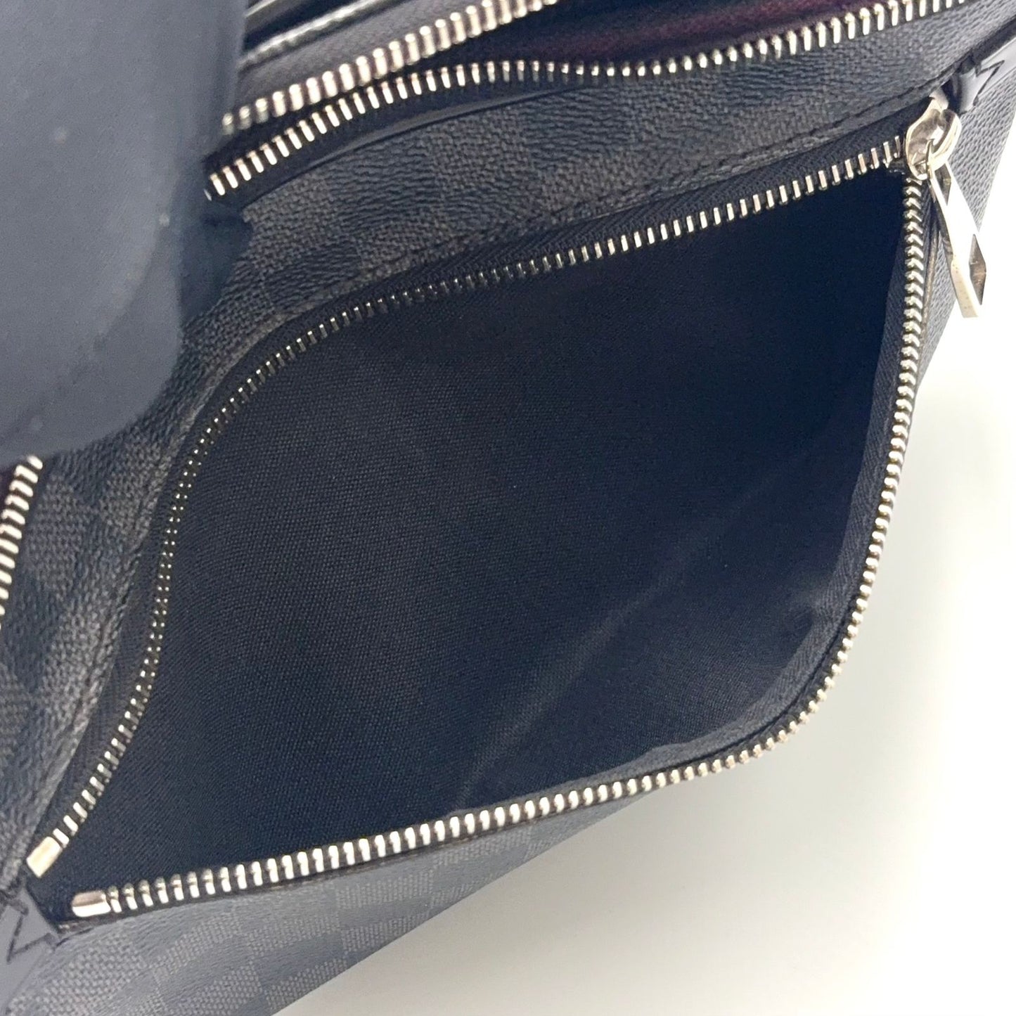 Louis Vuitton Ambler Damier Graphite Leather Black Belt Bag Silver — view 7