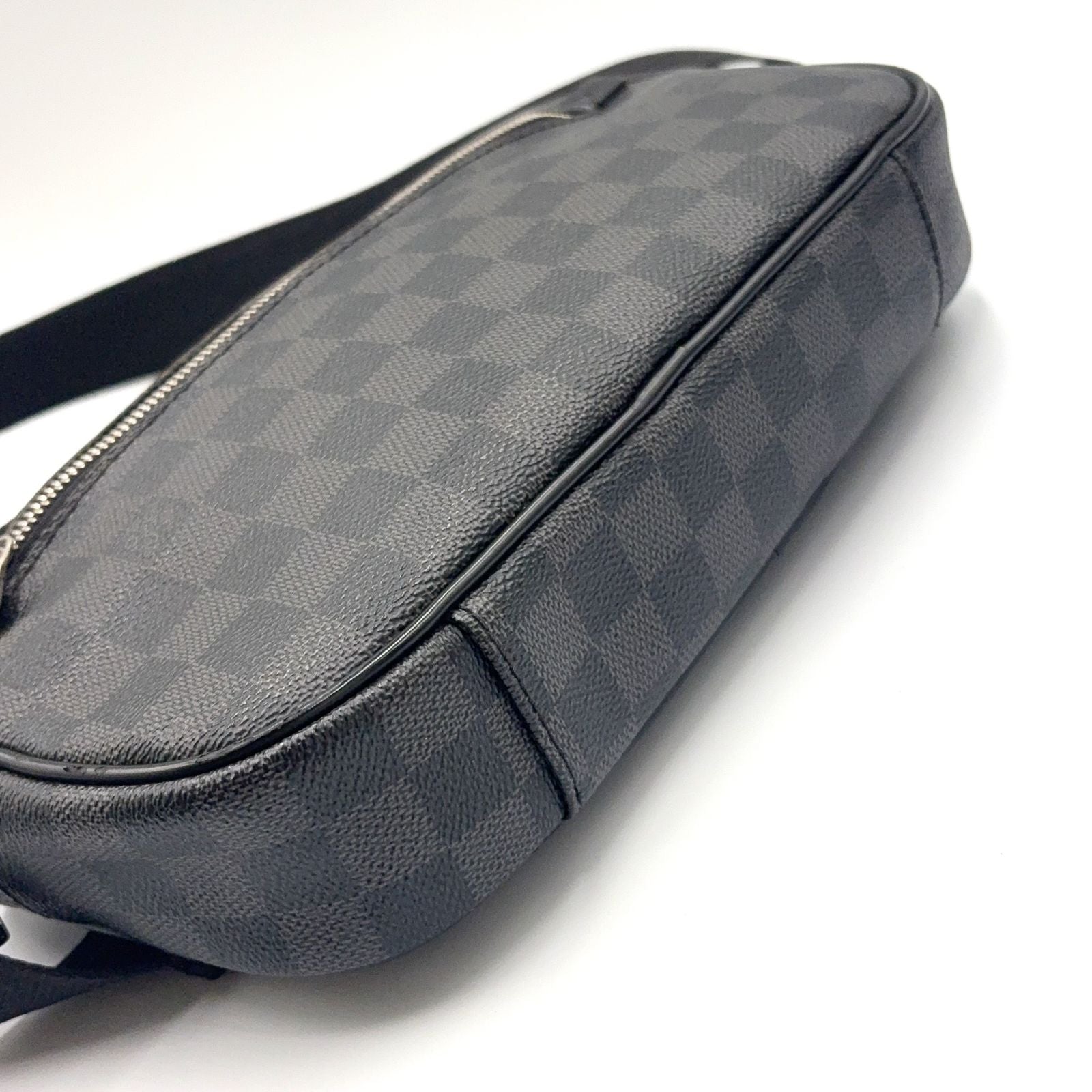 Louis Vuitton Ambler Damier Graphite Leather Black Belt Bag Silver — view 9