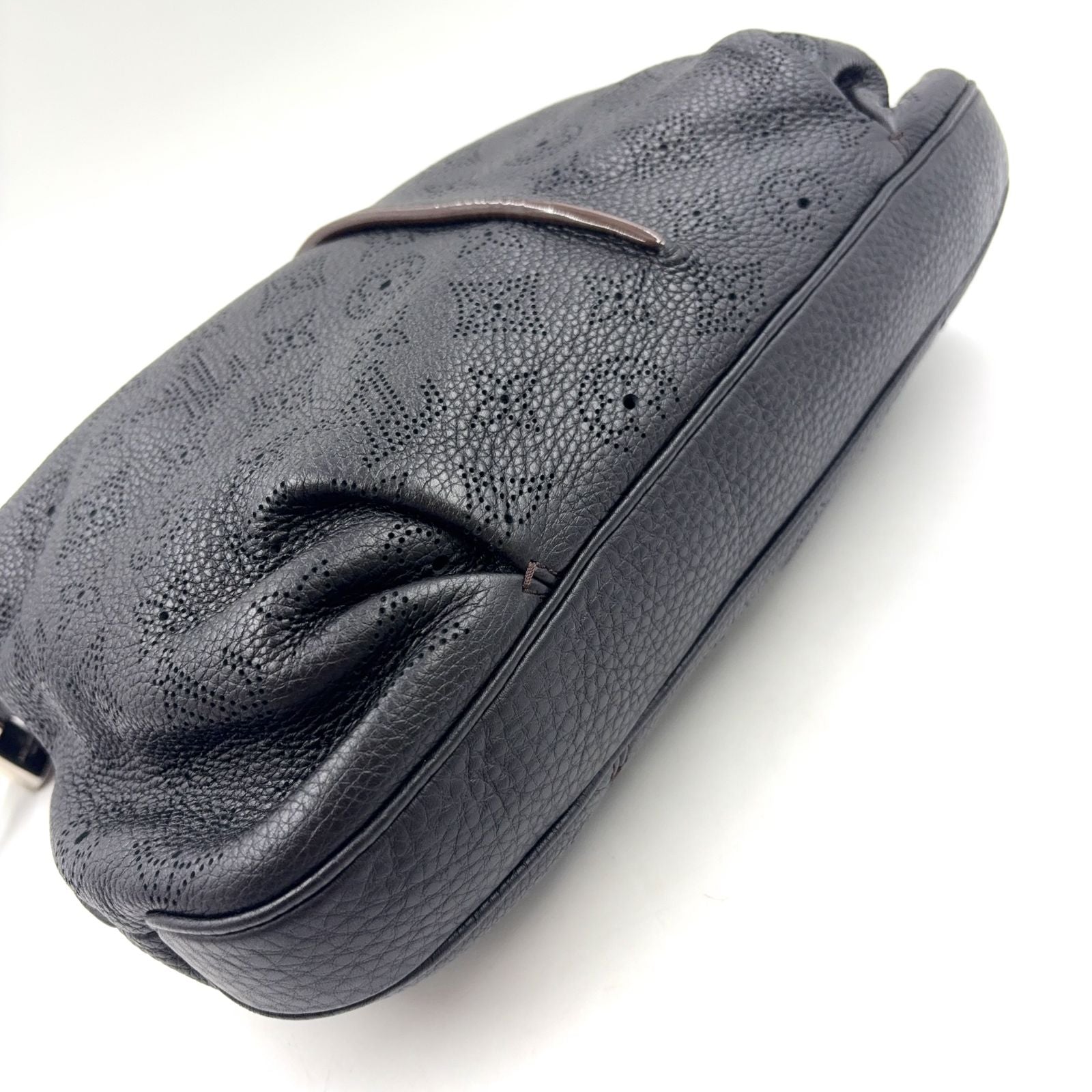Louis Vuitton Selene PM Noir Mahina 2-Way Shoulder Leather Dark Brown Black — view 7
