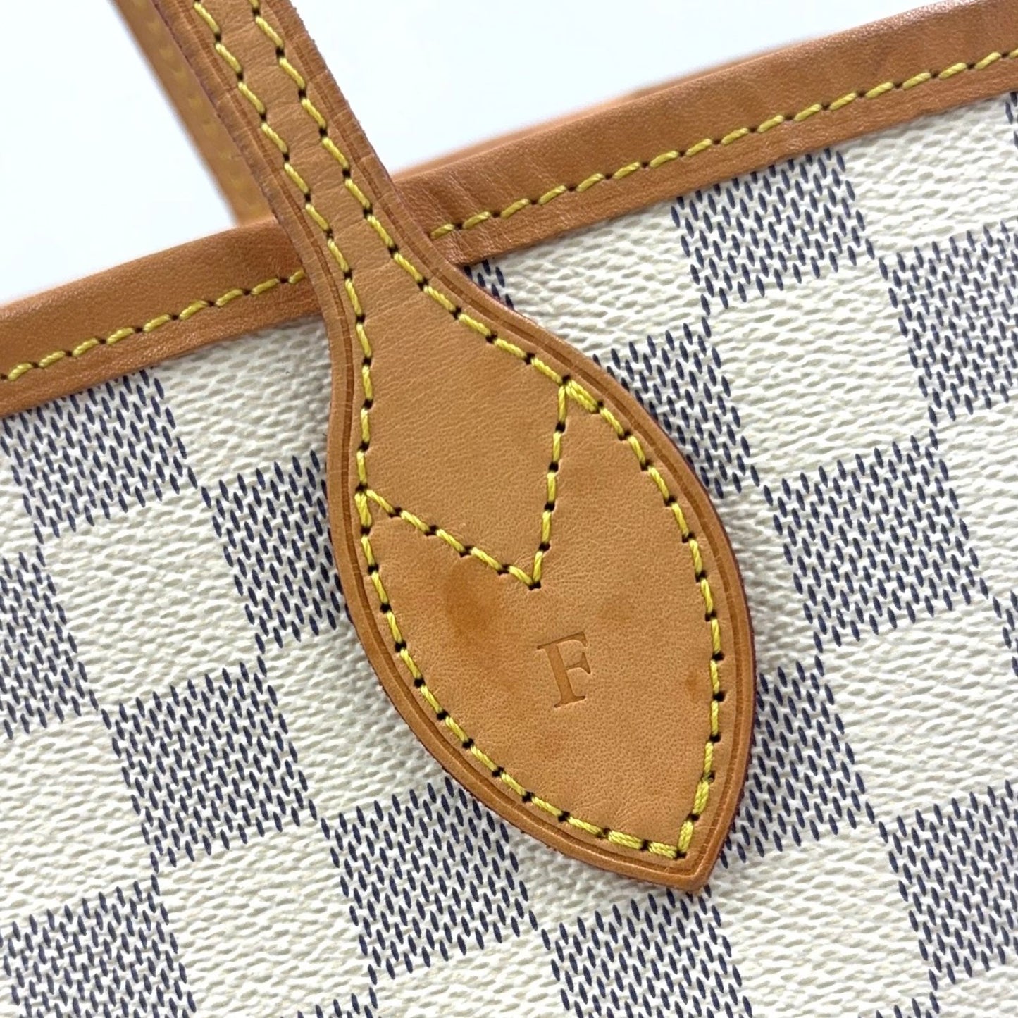 Louis Vuitton Neverfull Damier Azur Rose Velours Initial Leather White Light — view 5