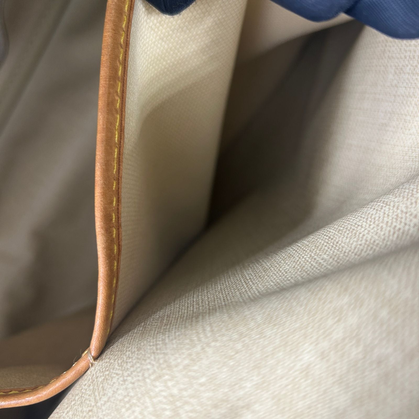 Louis Vuitton Deauville Bowling Vanity Monogram Leather Brown Handbag Gold — view 7
