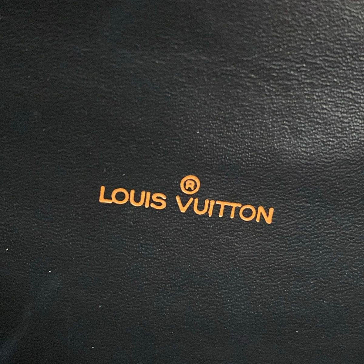 Louis Vuitton Shoulder Bag Epi Tilsit Noir Leather — view 9