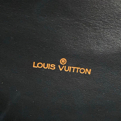 Louis Vuitton Shoulder Bag Epi Tilsit Noir Leather — view 9