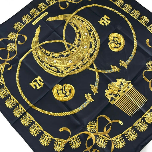 Hermes Scarf Carre 90 Black Yellow Multi les Cavaliers D'or
