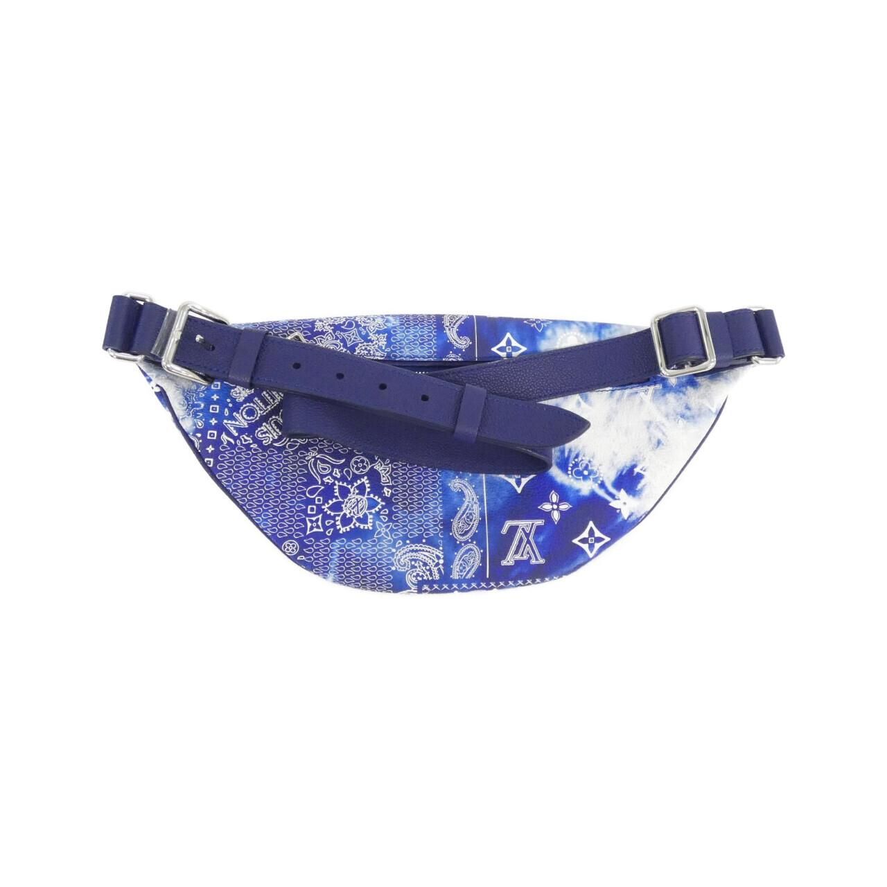 Louis Vuitton Monogram Bandana Discovery Bum Bag PM — view 2