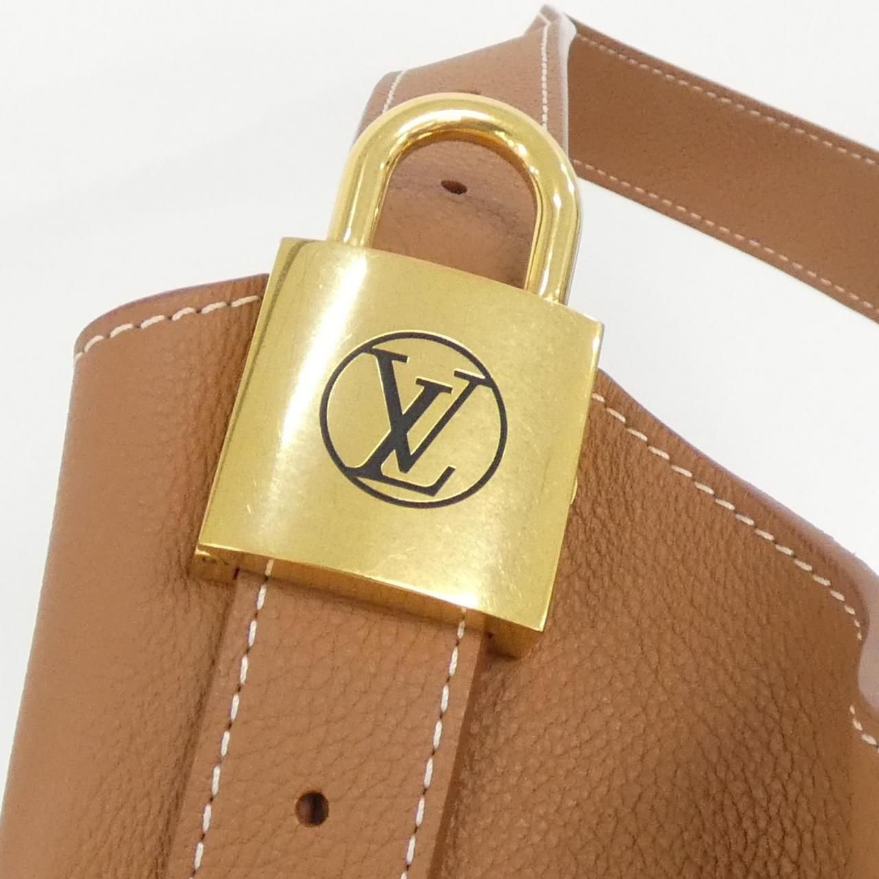 Louis Vuitton Lowkey Hobo Shoulder — view 5
