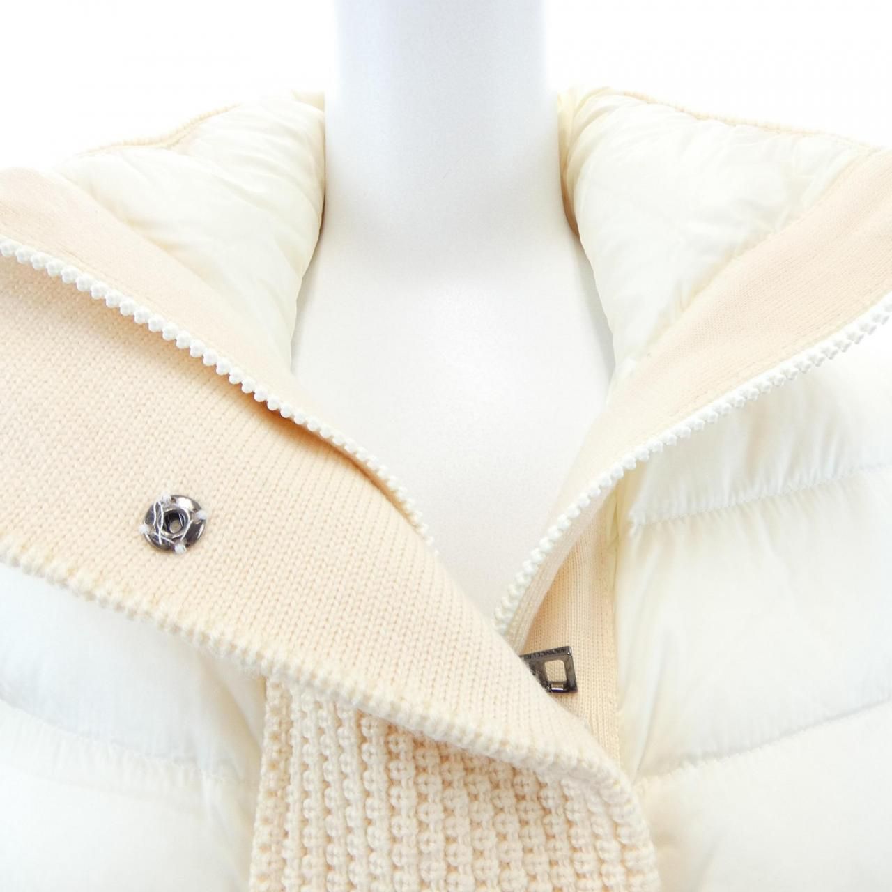 Moncler Down Jacket Beige — view 8