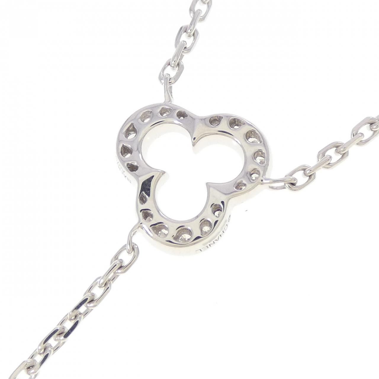 Chanel Camellia Necklace White Gold — view 5