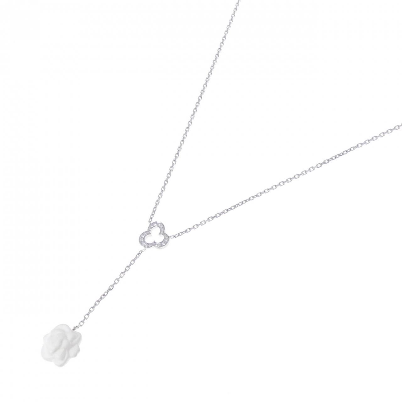 Chanel Camellia Necklace White Gold — view 2