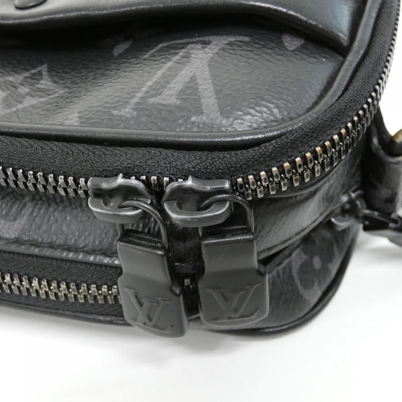 Louis Vuitton Monogram Eclipse Alpha Messenger Shoulder — view 5
