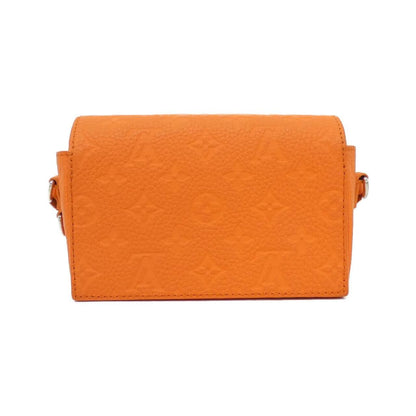Louis Vuitton Taurillon Monogram Steamer Wearable Wallet Shoulder — view 2