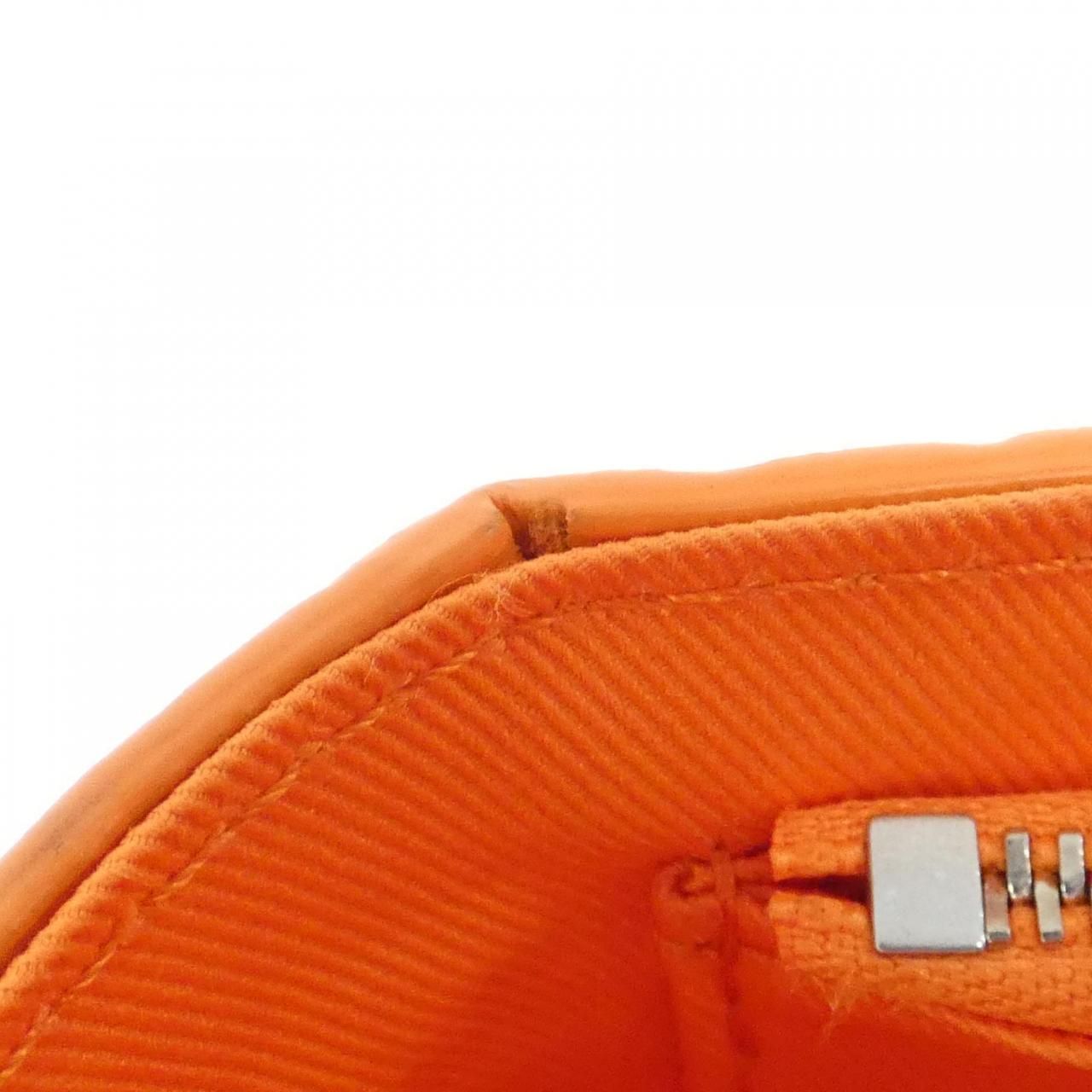 Louis Vuitton Taurillon Monogram Steamer Wearable Wallet Shoulder — view 7