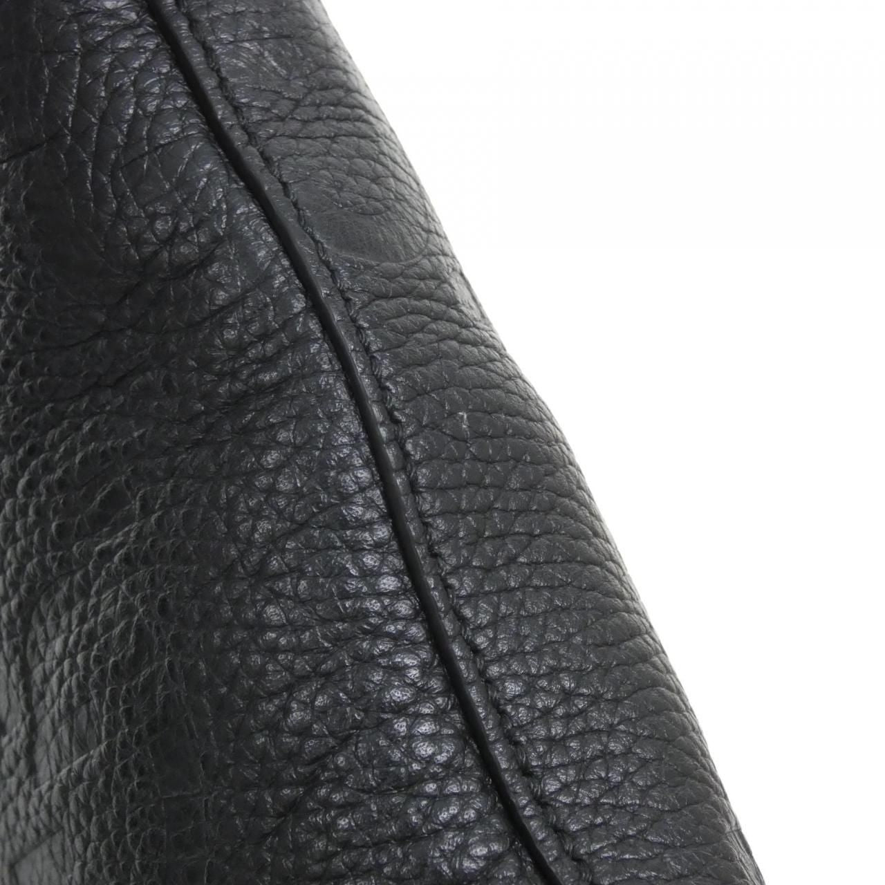 Gucci Shoulder Bag Black — view 4