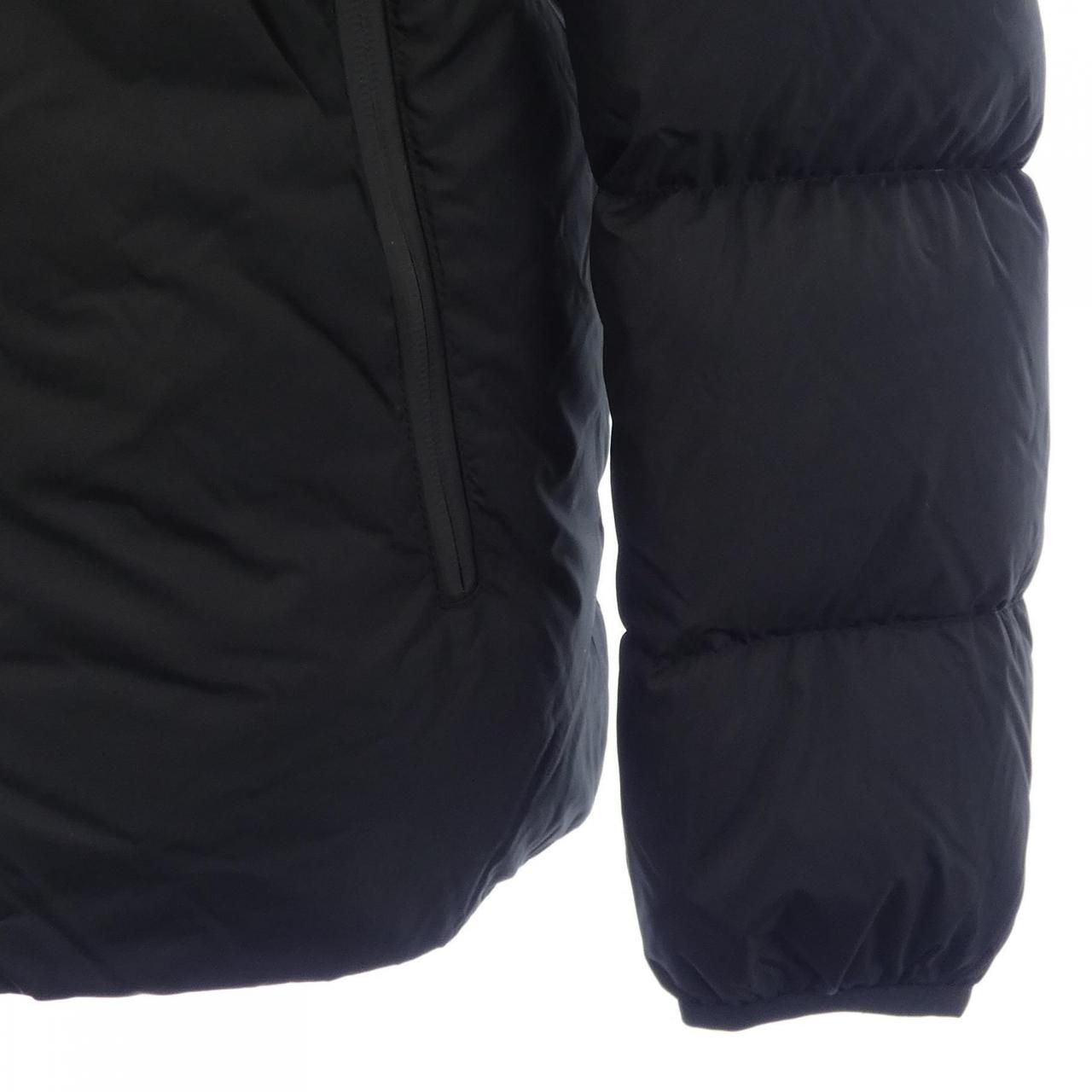 Moncler Montcla Down Jacket — view 7