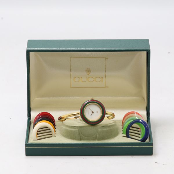 Gucci Change Bezel 11 12 Quartz White Dial Bangle Watch — view 5