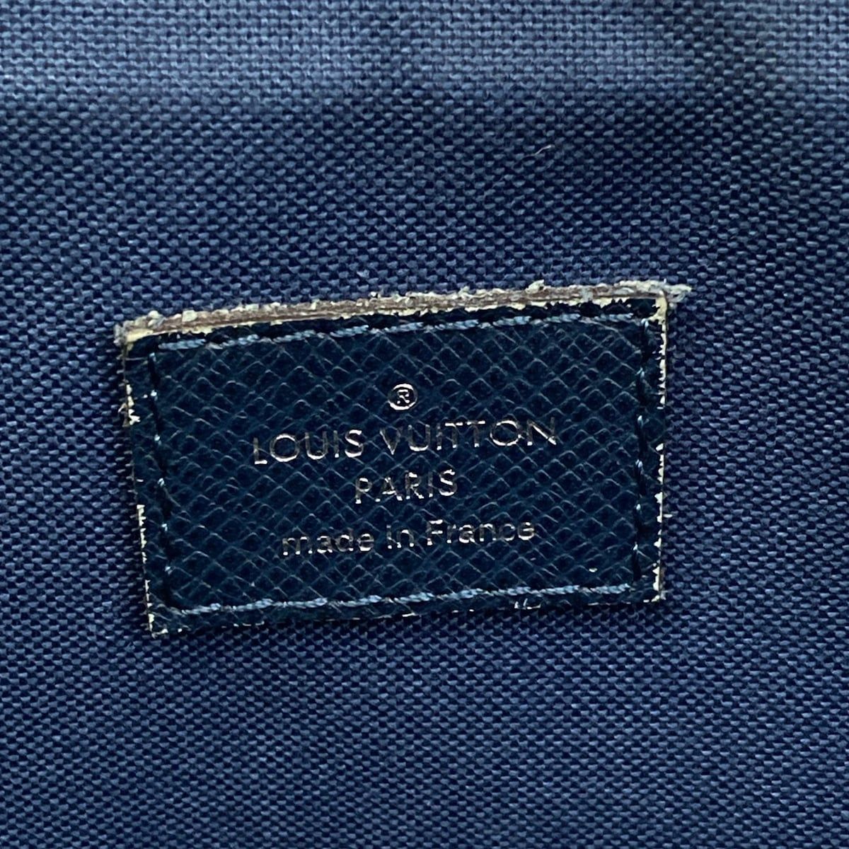 Louis Vuitton Business Bag Taiga Porte Documents Ocean Leather — view 8
