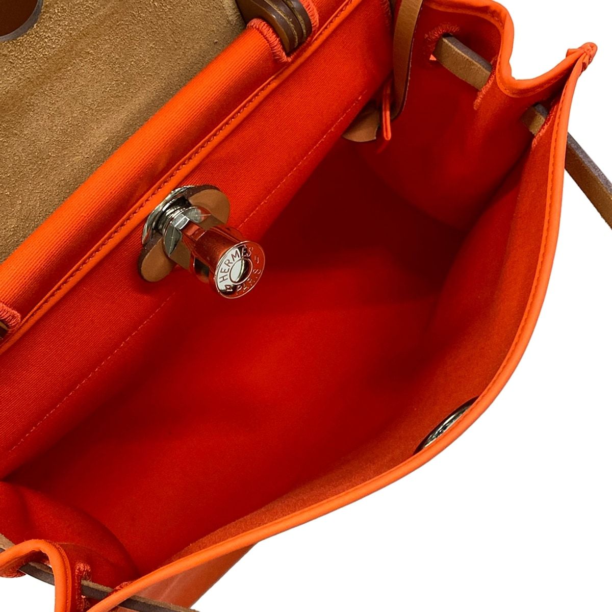 Hermes Handbag Herbag Zip PM Capucines Natural Silver — view 7