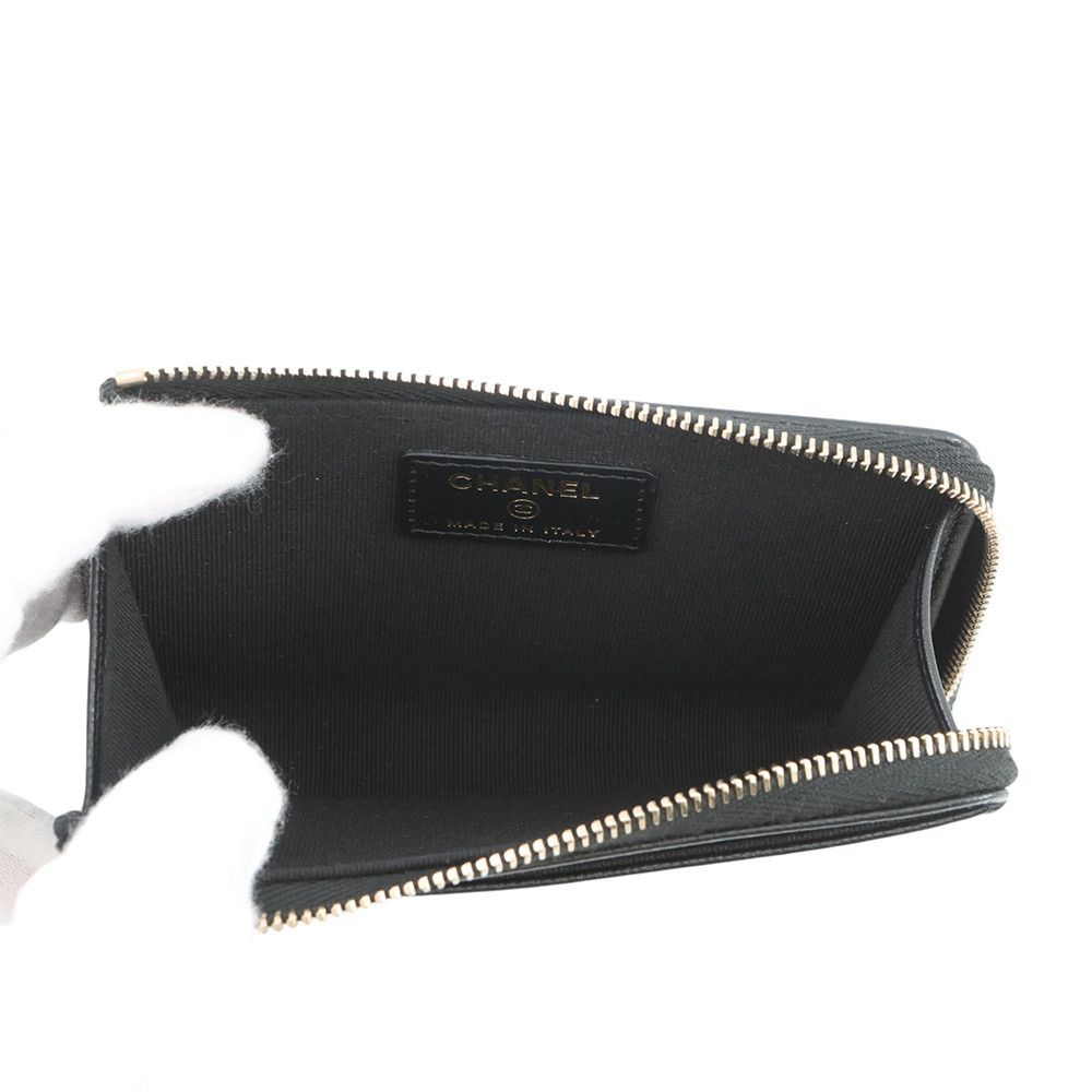 Chanel Coin Case CC Logo Fragment Caviar Leather Wallet Black — view 4