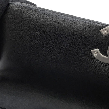 Chanel Chain Shoulder Bag 19 Flap CC Logo Lambskin Black — view 9