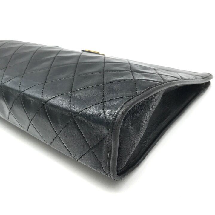 Chanel CC Logo Quilted Leather Clutch Black — view 6