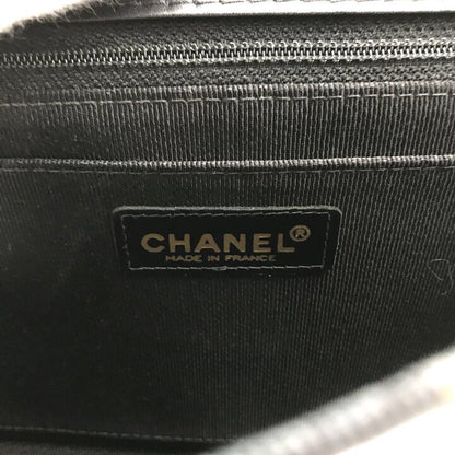 Chanel CC Logo Wild Stitch Chain Shoulder Bag Leather Black — view 9